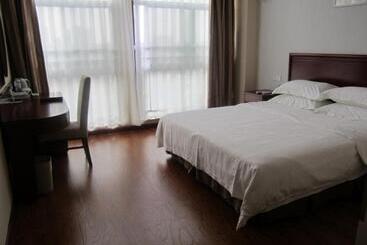 Hotell Greentree Inn Shandong Jining Weishan Lake National Wetland Park Business