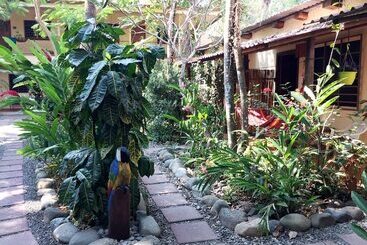 هتل Tropical Sands Dominical Eco Inn