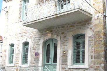 Oikia Alexandrou Traditional Inn