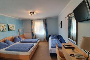 ペンション Gasthof Hotel Zur Post