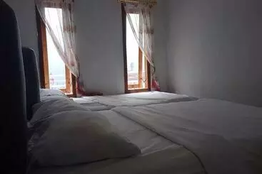 Hotel Yeski Homestay At Desa Wisata Bromo Mitra Reddoorz