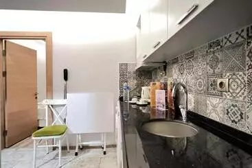 アパートホテル Gloria Suite