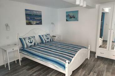 Pensiune Blue Coral Jurilovca