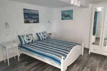 Pensiune Blue Coral Jurilovca