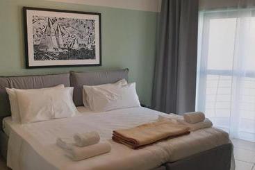 여관 Euro Guest House