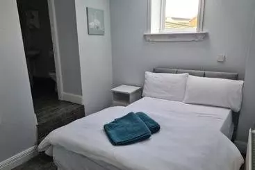 هتل Harbour House Budget Accommodation