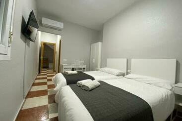 بنسيون Fonda Chiquito