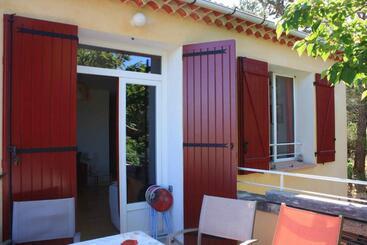 ベッドアンドブレックファースト à L Ombre Du Mûrier