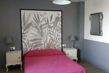 مبيت وإفطار La Ferme Des Escampades