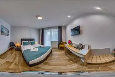 Pensió Villa7
