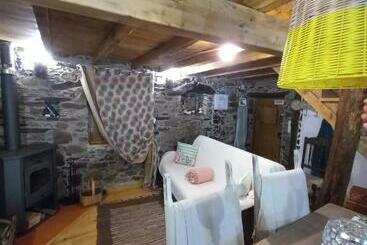 펜션 Talasnal Casas Da Urze Ter