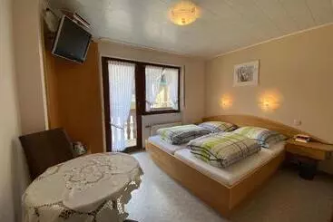 Majatalo Winzerhaus Im Oberdorf   Fewo U Zimmer   Auch Kombinierbar