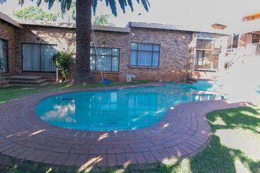 Bed and Breakfast Sojourners  Rest House