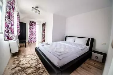 Majatalo Regal Guest House