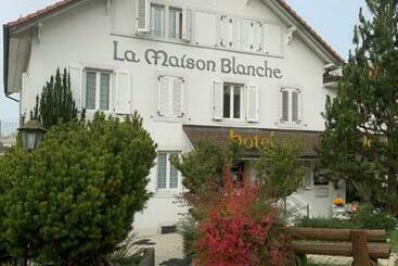 בית מלון כפרי Hôtel Maison Blanche