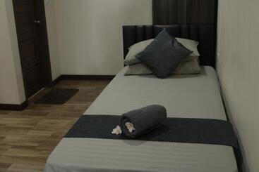 هتل Daisy Cottage Dhangethi