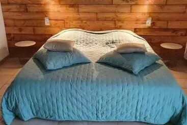 Nocleg ze śniadaniem Auverg Nature Chambre Combrailles