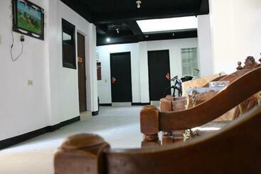 Aparthotel Reddoorz At S B Lodge Taguig