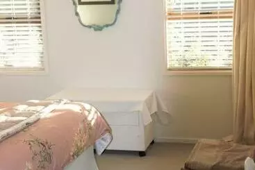 تختخواب و صبحانه Magnolia House