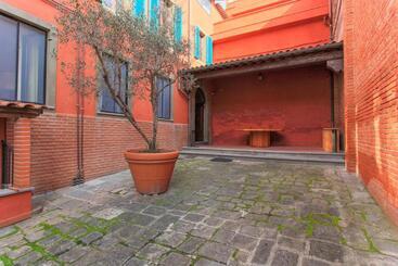 צימר Pescia Boutique Guesthouse