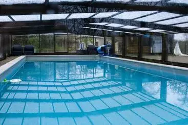 Majatalo Les Cabanes De Brassac   Gîte Esprit Cabane Avec Spa