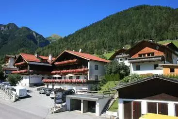 Отель Hohe Burg