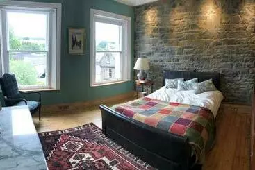 Aamiaismajoitus (B&B) Kirkview House