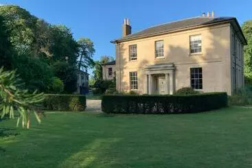 Bed and Breakfast The Old Vicarage, Evenley. Brackley