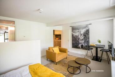 住宿加早餐  Bed&breakfast Tussen De Poorten