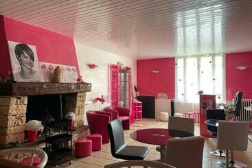 بنسيون La Cigale