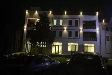 پانسیون Sim House