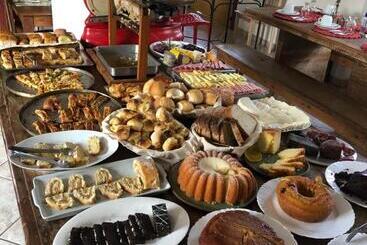 Пансион Pousada Vó Iris   Tiradentes Mg