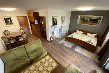 Pension  Monteurswohnung Zimmerfrei Marktheidenfeld