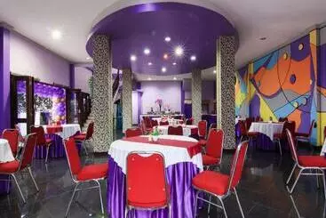 Hotel Signature Mandala Kencana