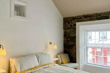 Room 2 Camp Street B&b & Self Catering