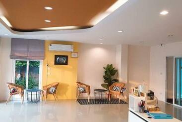 هتل آپارتمان Srinuan Living