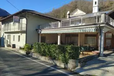 Aamiaismajoitus (B&B) L Elefantino   Bed And Book