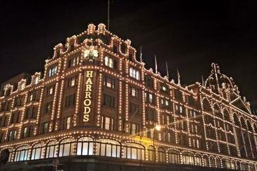 Pansiyon Room In Central London Overview Thames