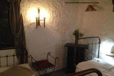 Bed and Breakfast L Abri La Vall