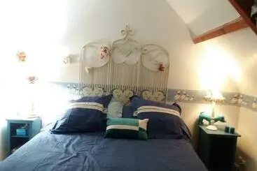 Aamiaismajoitus (B&B) Les Mouettes 1 Gite Ou 4 Chambres D Hote, Jardin ,bords De Loire