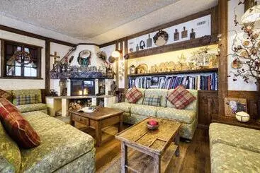 בית מלון כפרי Du Grand Paradis 1899 Auberge Boutique