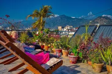 Hotelli Grand Holiday