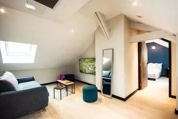 ホテル Logis Villa C Hôtel