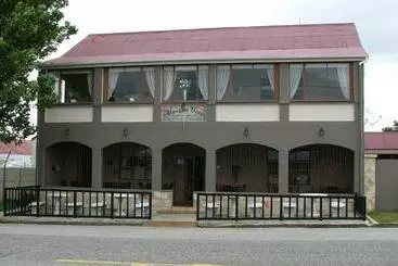 ベッドアンドブレックファースト Bougain Villa Guesthouse