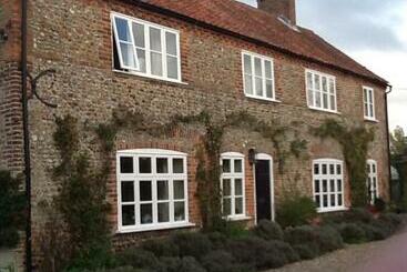 مبيت وإفطار Garwood House