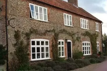 Bed and Breakfast Garwood House