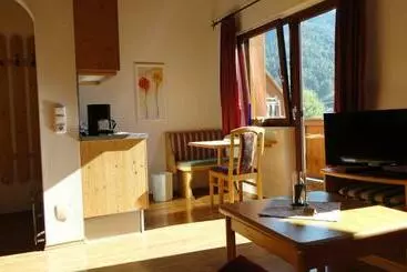 Pensión Ferienwohnungen Birnbacher