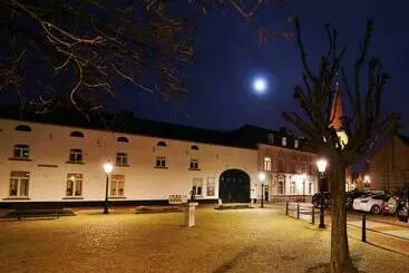 Aamiaismajoitus (B&B) Laeve In De Brouwerie