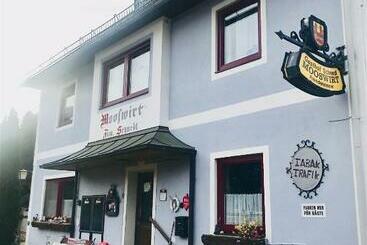 مبيت وإفطار Mooswirt