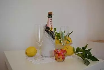 ベッドアンドブレックファースト Baia Della Serenità